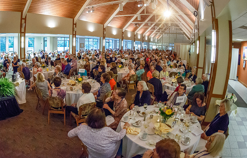 Noble Dining hall group with speaker